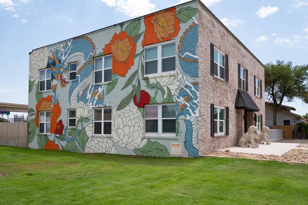 Apartamento Dragon On Taylor St Amarillo Exterior foto